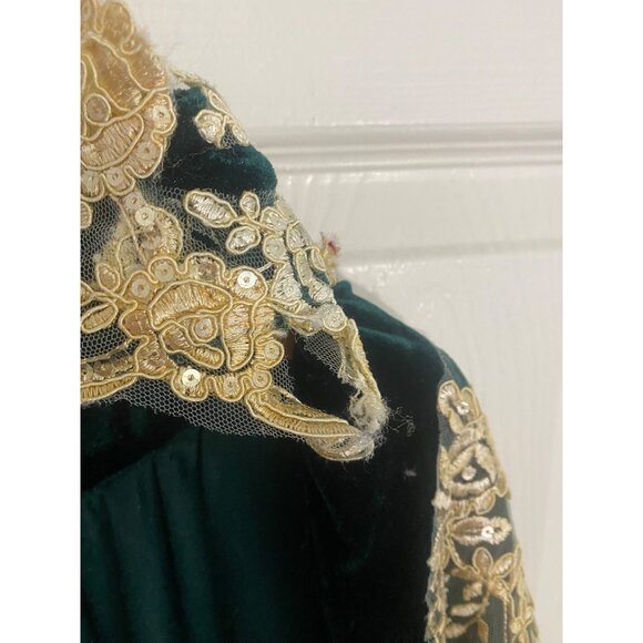 Unbranded Unisex Emerald Green Velvet Sequin Embroidered Cosplay Cape - OS - Picture 4 of 9